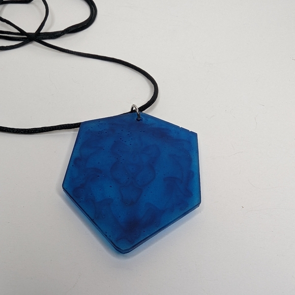 Alliance Necklace - Picture 3 of 5